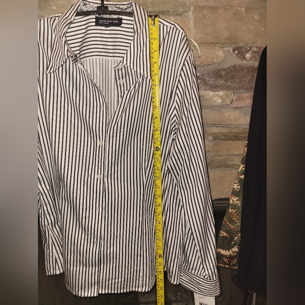 💰⏳️Jones New York Signature Collection XL Button Down Paisely Detail NWT - Picture 9 of 12